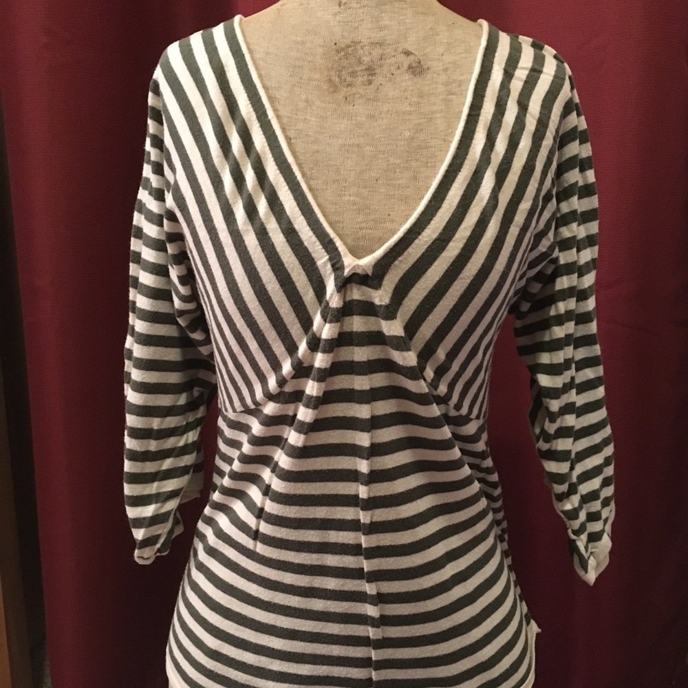 Mossimo Long sleeved V-neck sweater